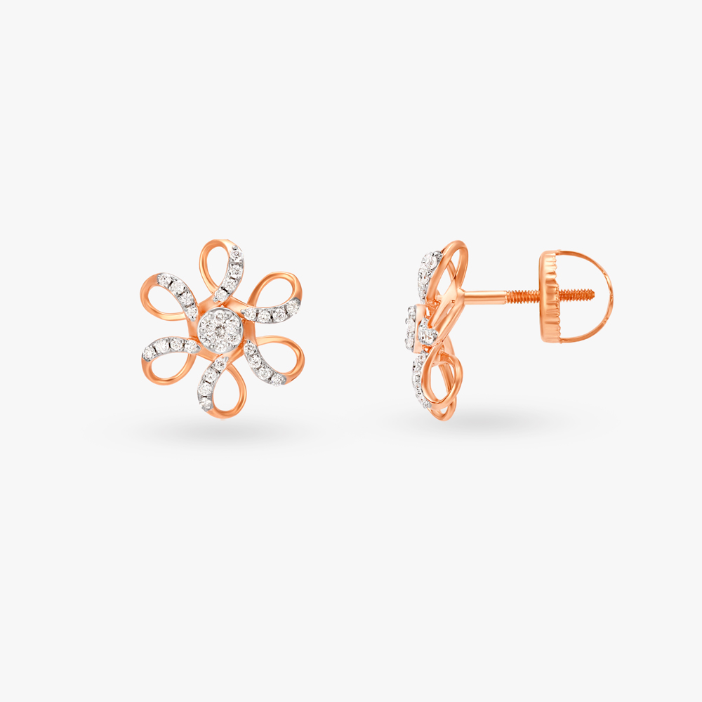

Blossoming Elegance Diamond Stud Earrings