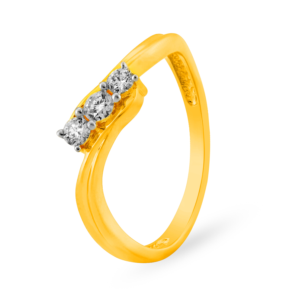 Wavy Subtle Diamond and Gold Finger Ring