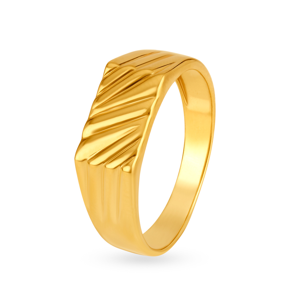 

Ribbed 22 Karat Gold Finger Ring for Men