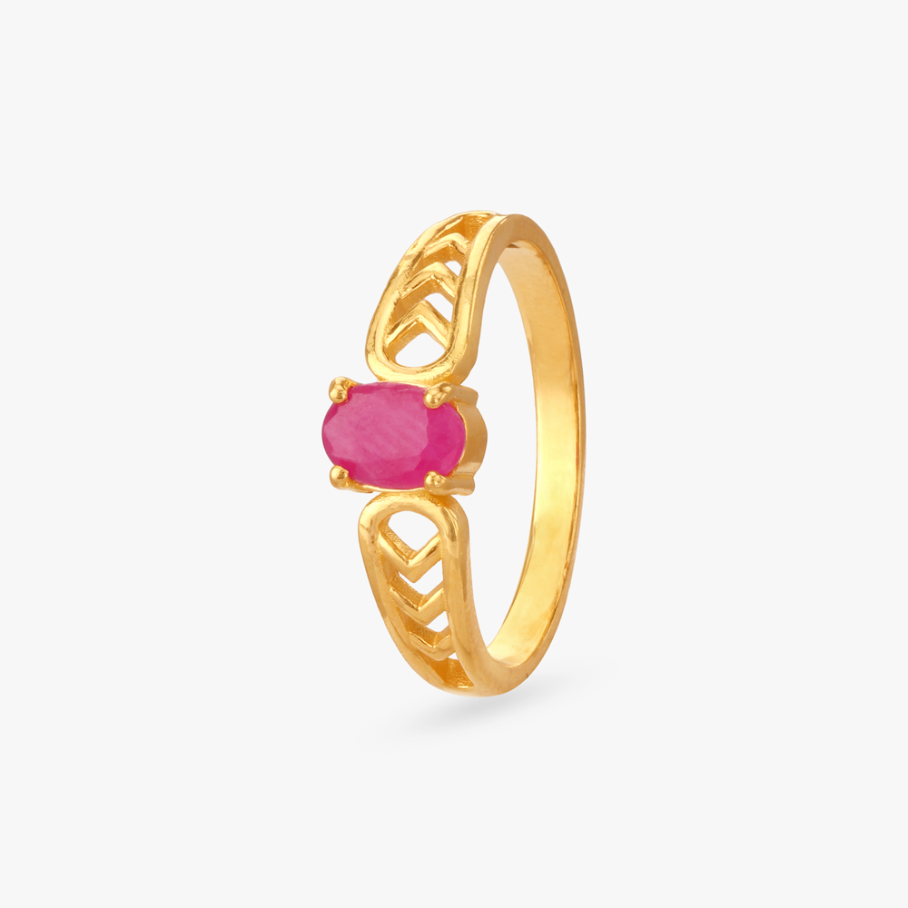 Chic Bold Ruby Finger Ring