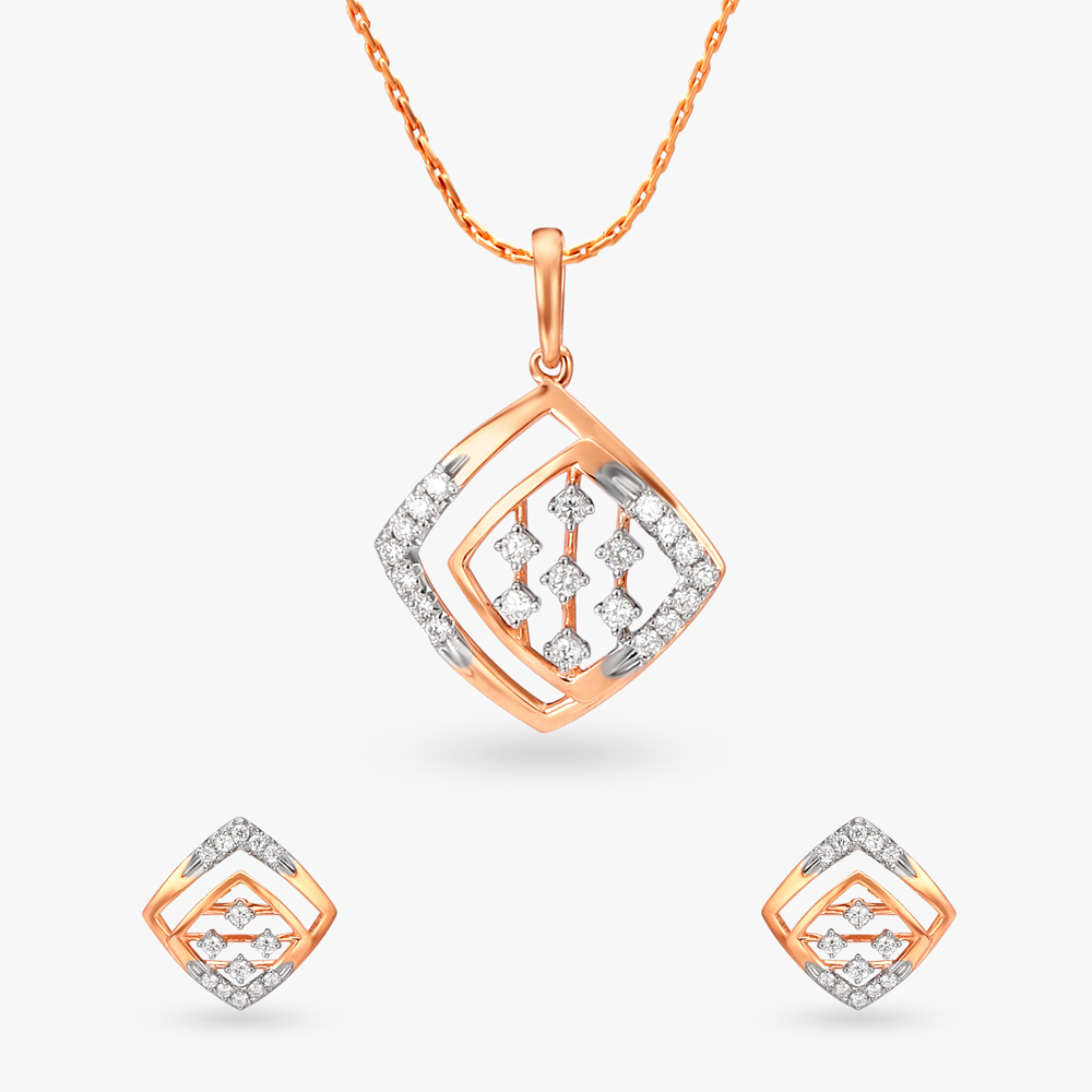 

Splendid Diamond Pendant and Earrings Set