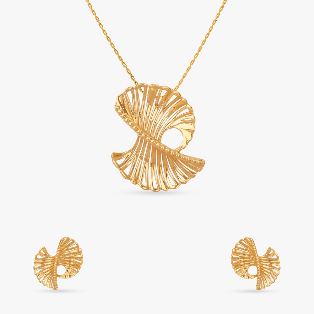 Twist Bloom Gold Pendant and Earrings Set