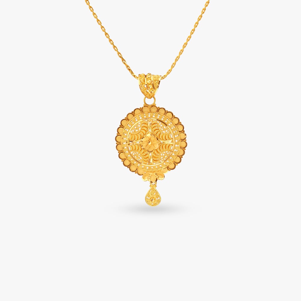 Heritage Round Gold Pendant