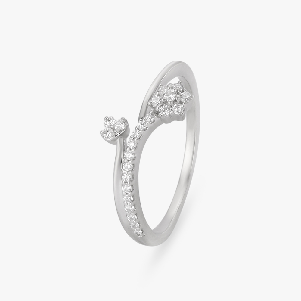 Entwine Diamond Finger Ring