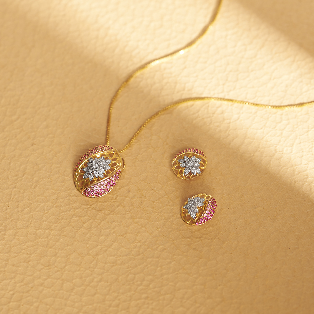 Valeria Floral Pendant Earrings Set