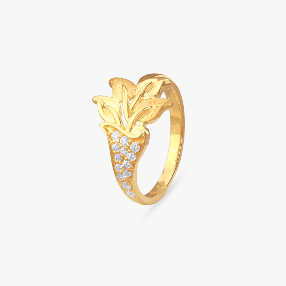 Sculpted Floral Gold Ring