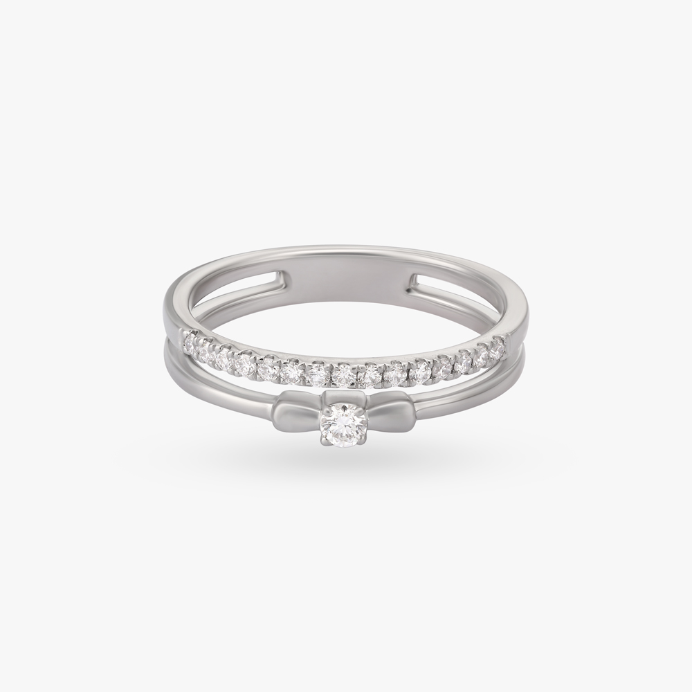 

Lustrous Bows Finger Ring