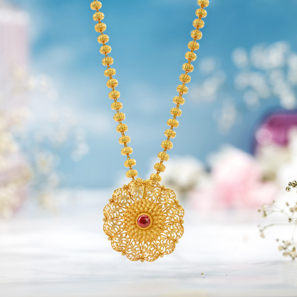 Radiant Gold Pendant with Chain