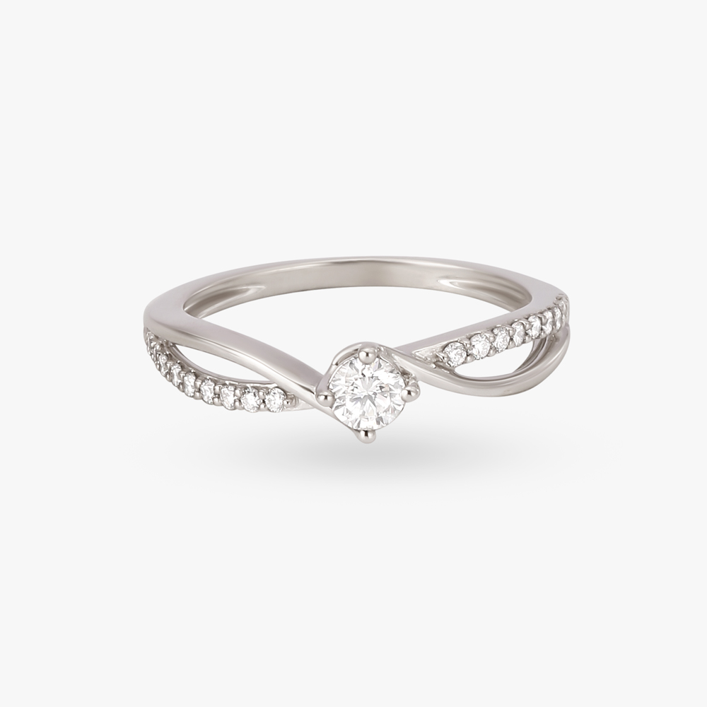 

Timeless Diamond Finger Ring