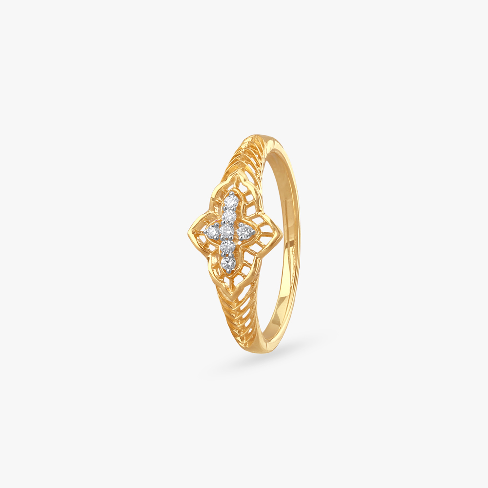 Intricate Lattice Diamond Ring