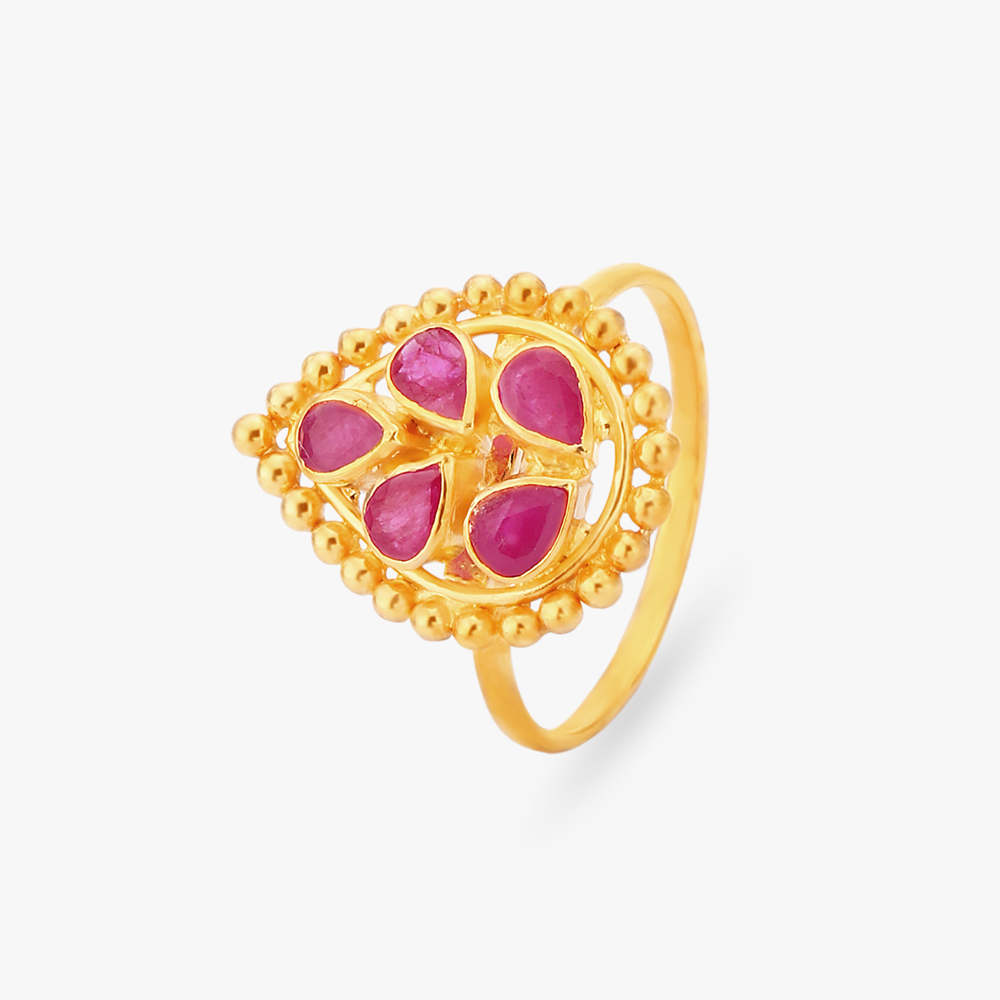 Teardrop Elegance Gold Finger Ring