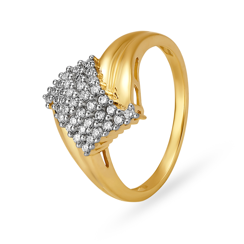 Glorious18 Karat Gold Geometric Ring