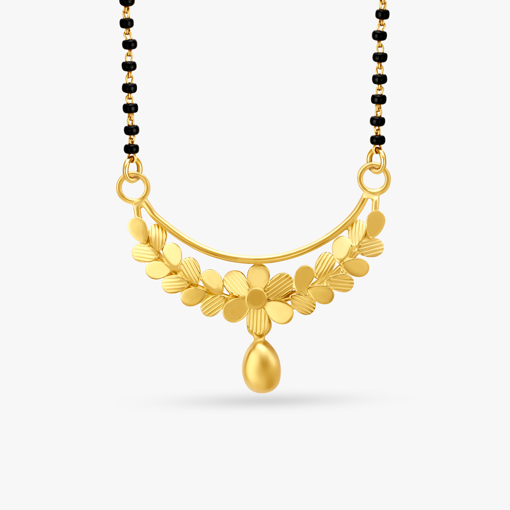 

Graceful Floral Pendant
