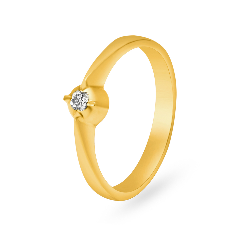 Glimmering Gold Solitaire Finger Ring