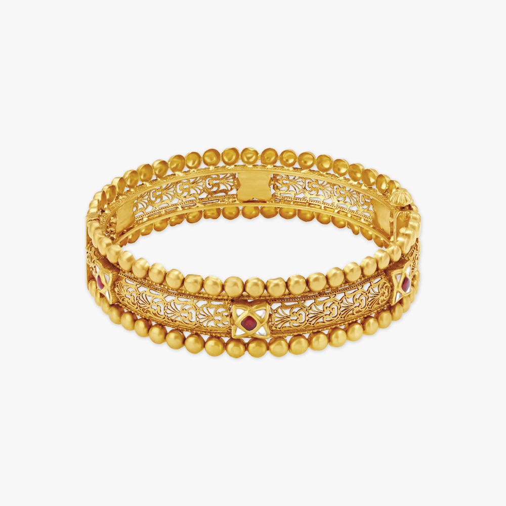 Regal Filigree Gold Bangle