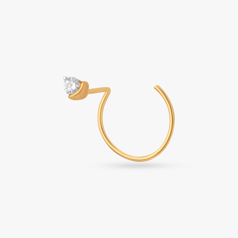 

Sparkling Diamond Nose Pin