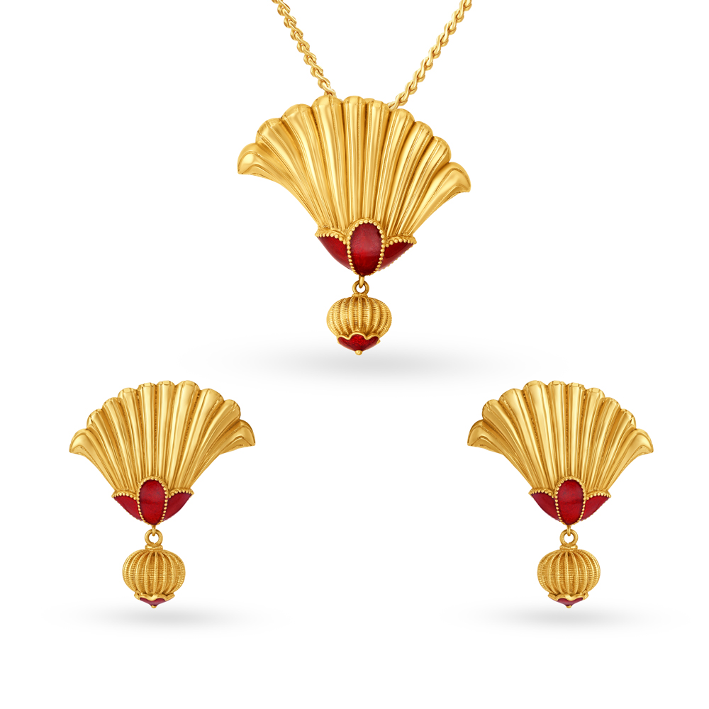Glorious Floral Pendant and Earrings Set