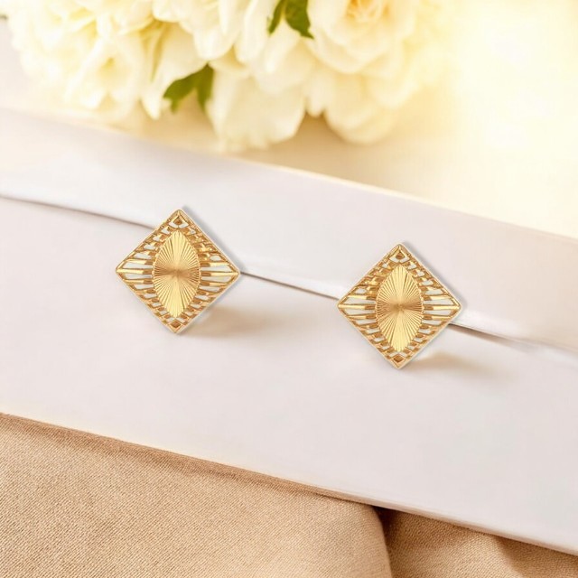 Bold Ray Gold Stud Earrings