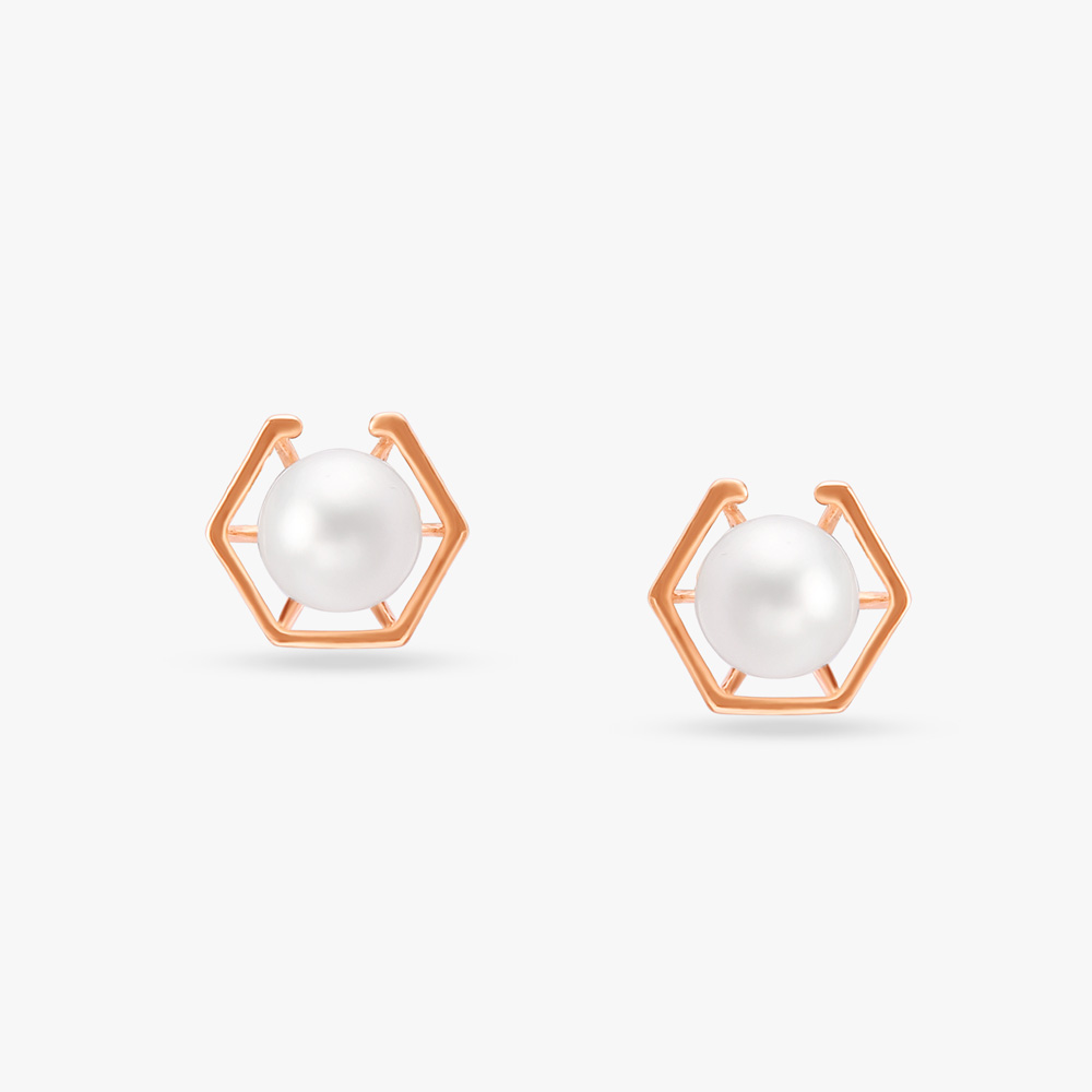 Suave Pearl Stud Earrings