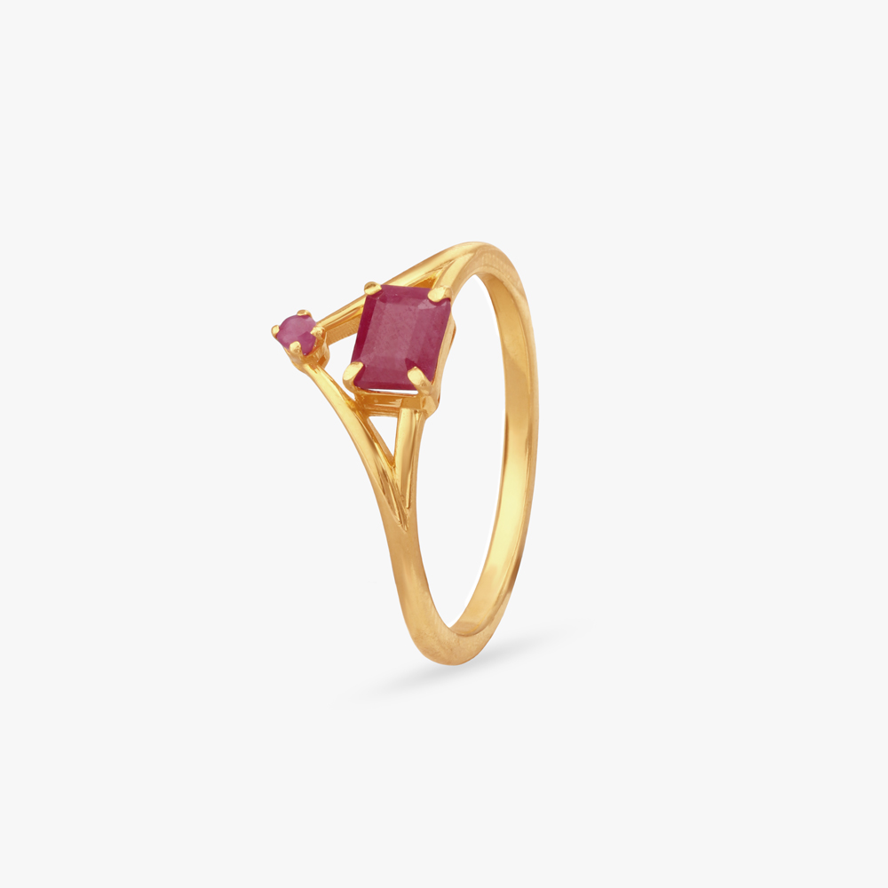 Graceful Arch Ruby Finger Ring