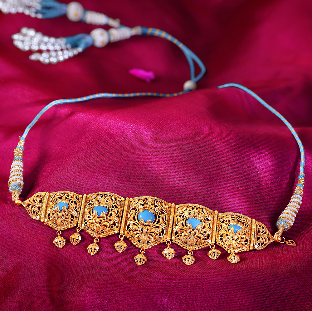 

Bold Regal Gold Necklace Set