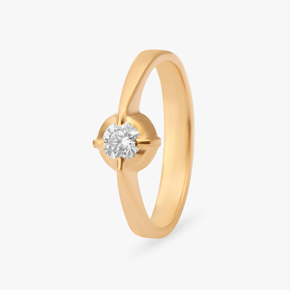 

Classic Diamond Finger Ring