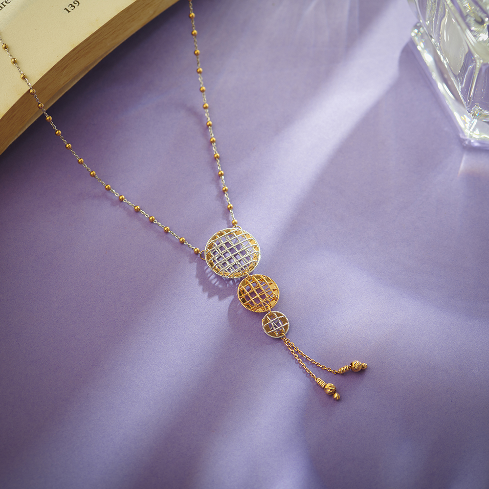 Mesmerising Abstract Gold Chain